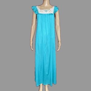 Vintage 80’s Vandemere Pretty Embroidered Lace Long Modest Nightgown Small